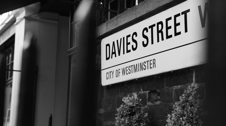 Love Thy Neighbourhood