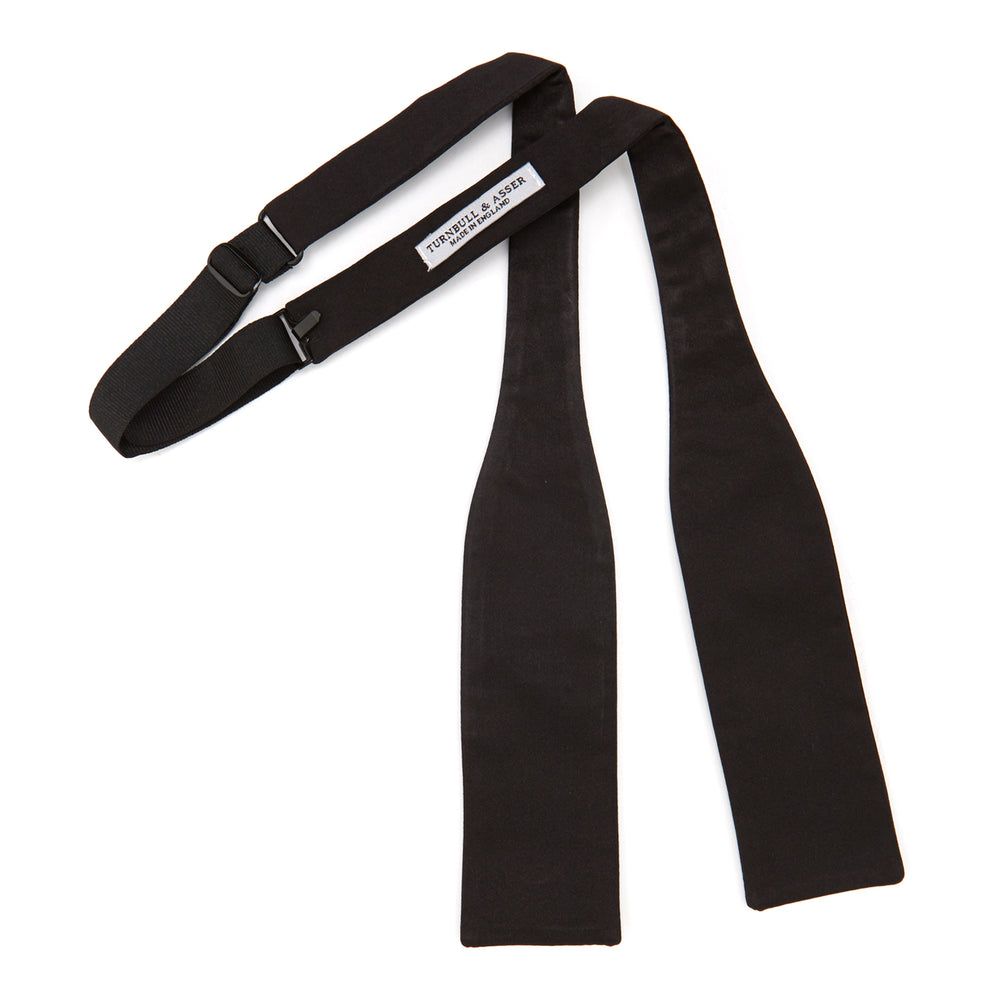 Black Batwing Satin Bow Tie